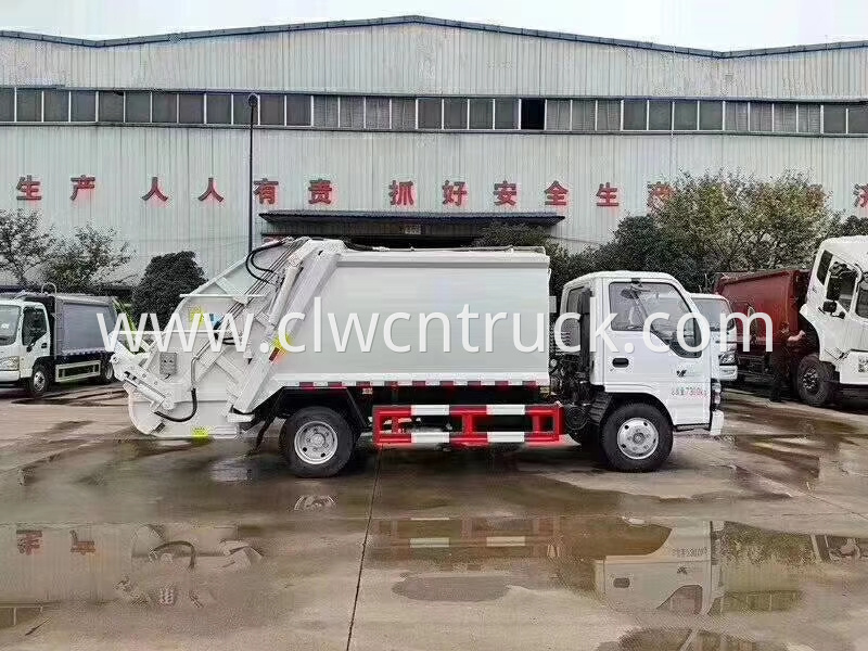 ISUZU garbage truck factory